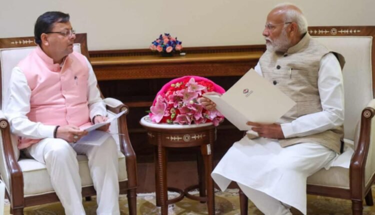 पीएम मोदी और सीएम धामी