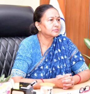 मुख्य सचिव राधा रतुड़ी