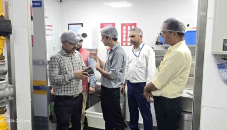 देहरादून में नामी खाद्य प्रतिष्ठानों पर छापेमारी