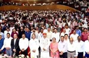 सतपाल महाराज.