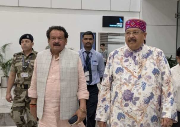 एसपी सिंह बघेल और सतपाल महाराज