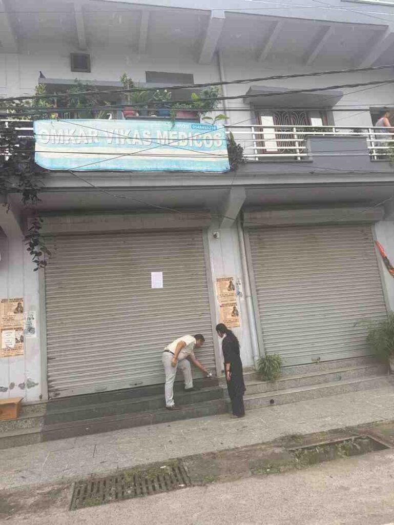 औषधि विभाग ने पकड़ी अवैध दवा2