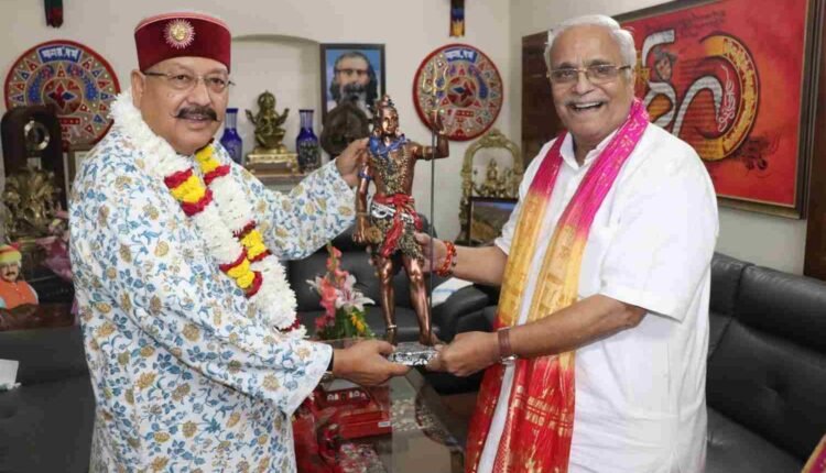 सतपाल महाराज और भैयाजी जोशी
