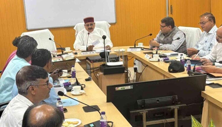 क्षतिग्रस्त मार्गो को ठीक करने के लिए 461.87 करोड़ के बजट की आवश्यकता: महाराज